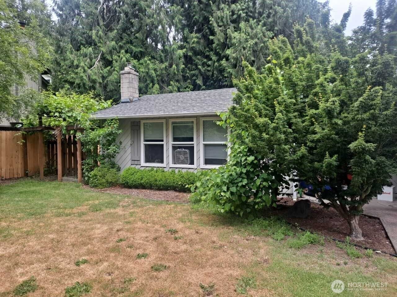 Property Photo:  2534  17th Avenue NW  WA 98502 