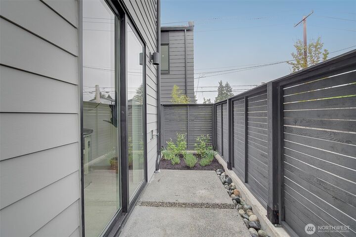 Property Photo: 7912 34th Avenue SW B WA 98126