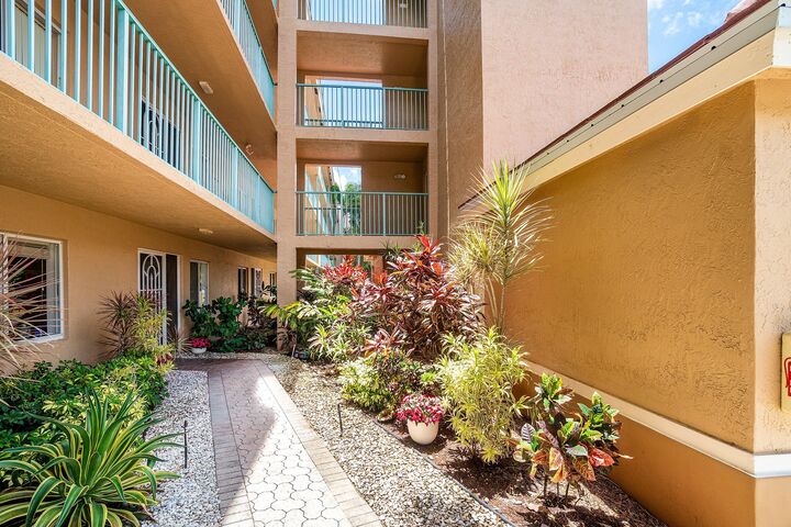 Property Photo:  12560 Majesty Circle 104  FL 33437 