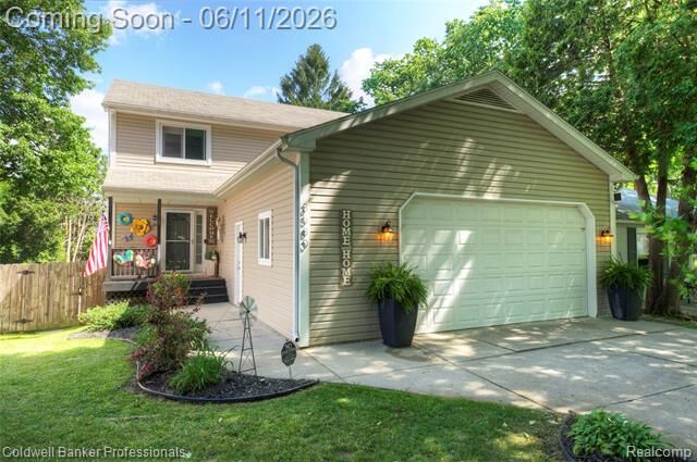 Property Photo:  3580 Overton Street  MI 48328 