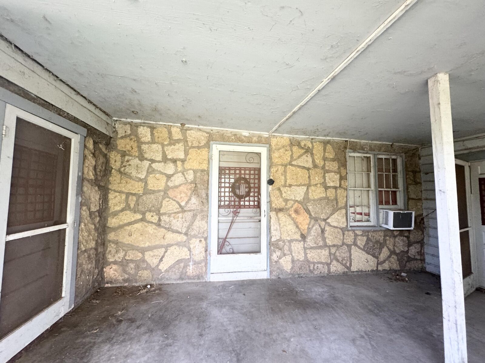 Property Photo:  22 S Malone Street  TX 76903 