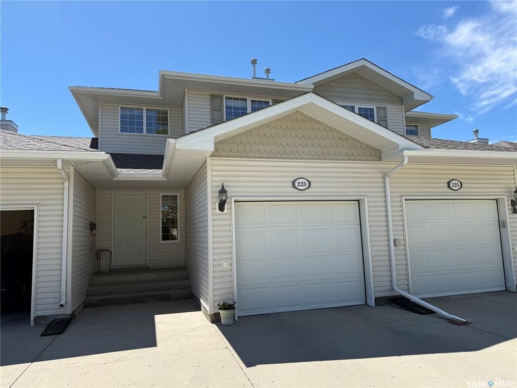 Property Photo: 223 Mikkelson Drive SK S4T 0A3