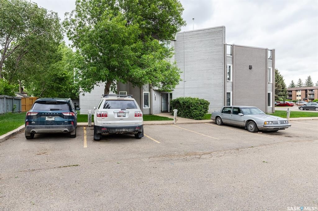 Property Photo: 314 Tait Crescent 101 SK S7H 5L2