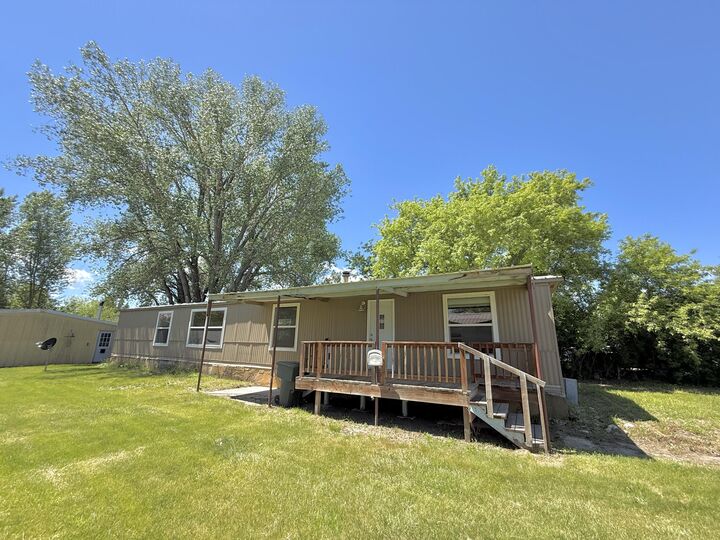 Property Photo: 706 Halbert Street WY 82839