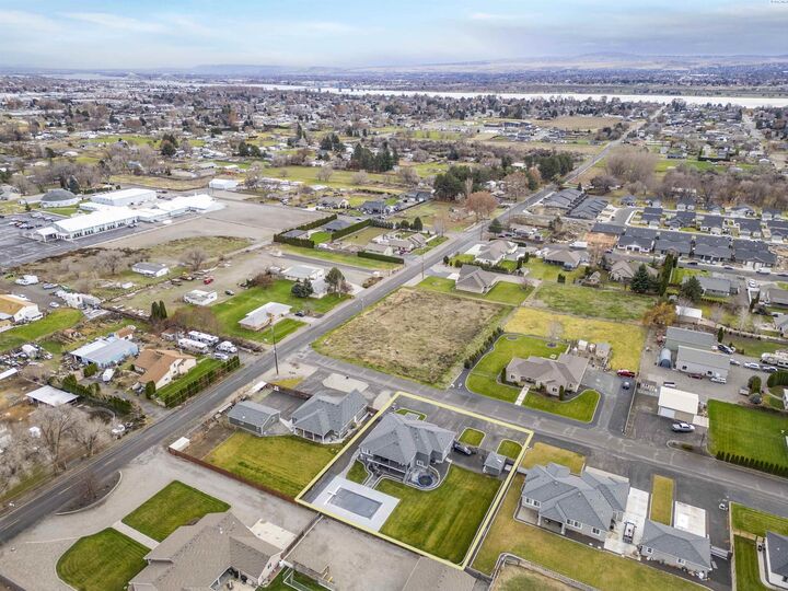 Property Photo: 5221 W Richardson Road WA 99301
