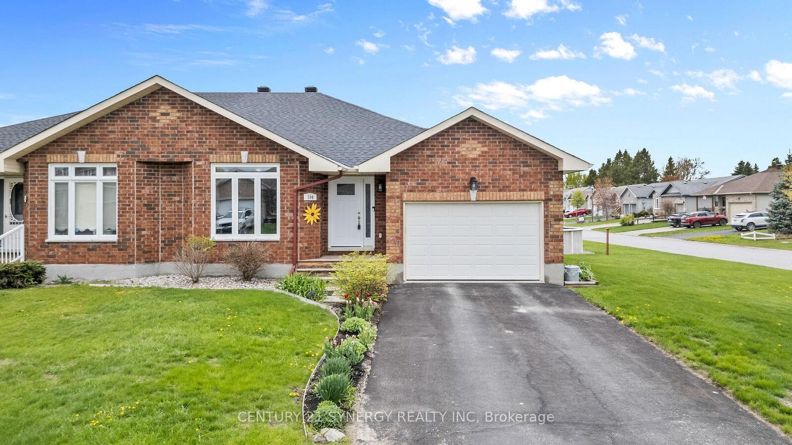 Photo de la propriété:  104 Templeton Court  ON K0G 1J0 