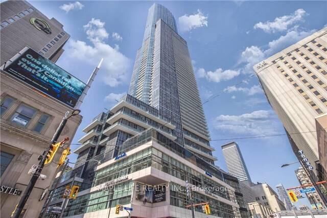 388 Yonge Street 6110 — photo 1
