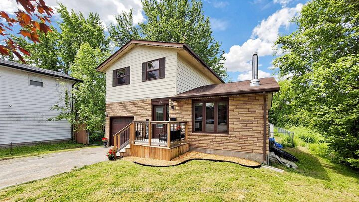 Property Photo: 98 Metro Road S ON L4P 1W2