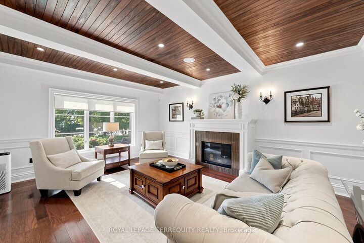 Property Photo: 17 Jeremy Drive ON L3R 2K7