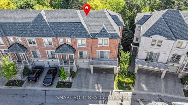 Property Photo: 9133 Bayview Avenue 16 ON L4B 4C5