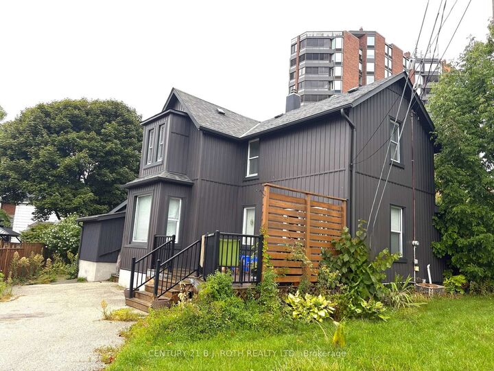 253 Dunlop Street E — photo 1