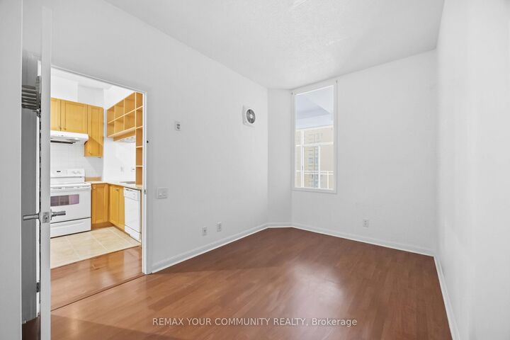 Property Photo: 1600 Keele Street 502 ON M6N 5J1