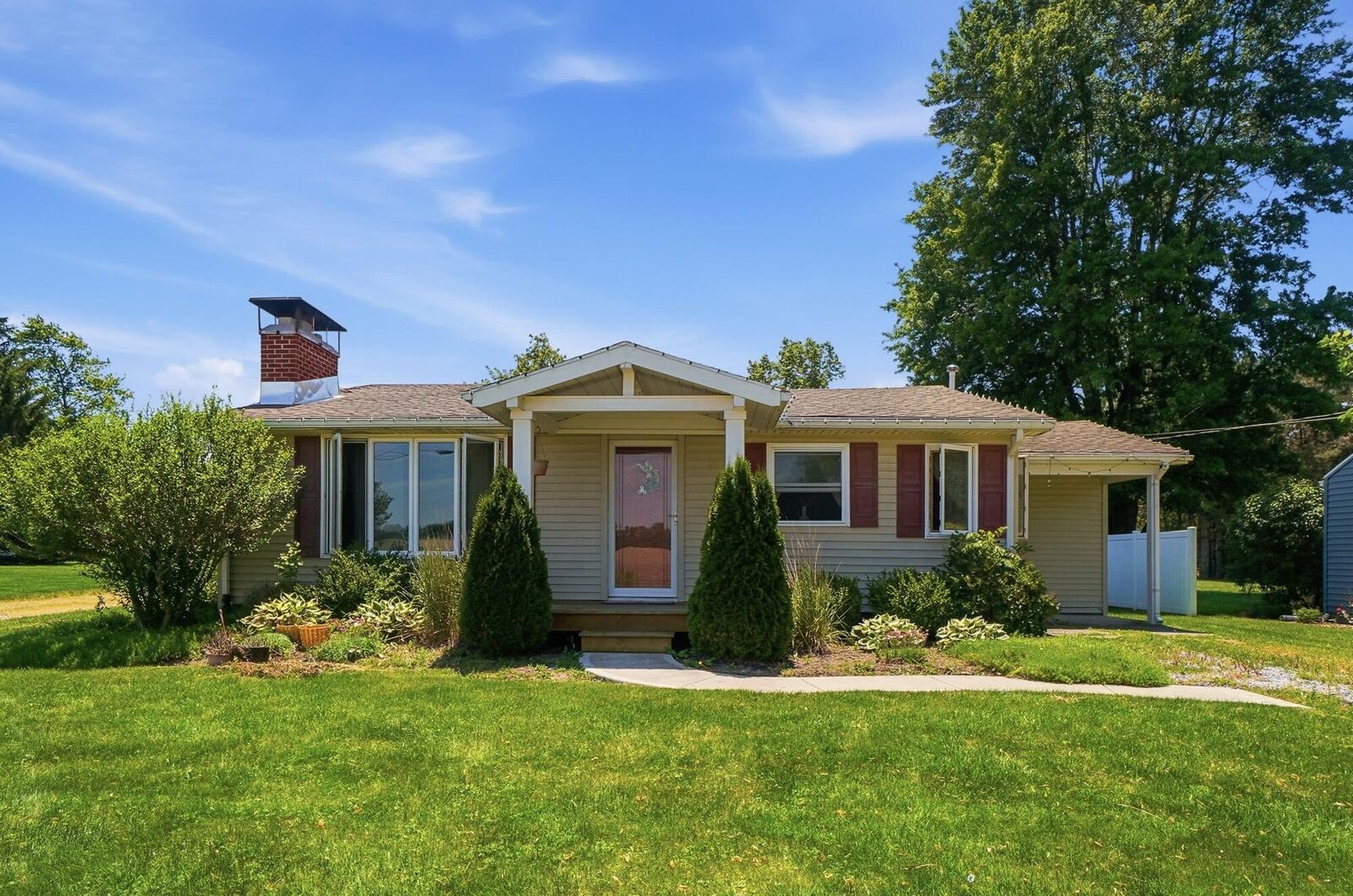 Property Photo:  2164 E 4th Street  OH 45804 