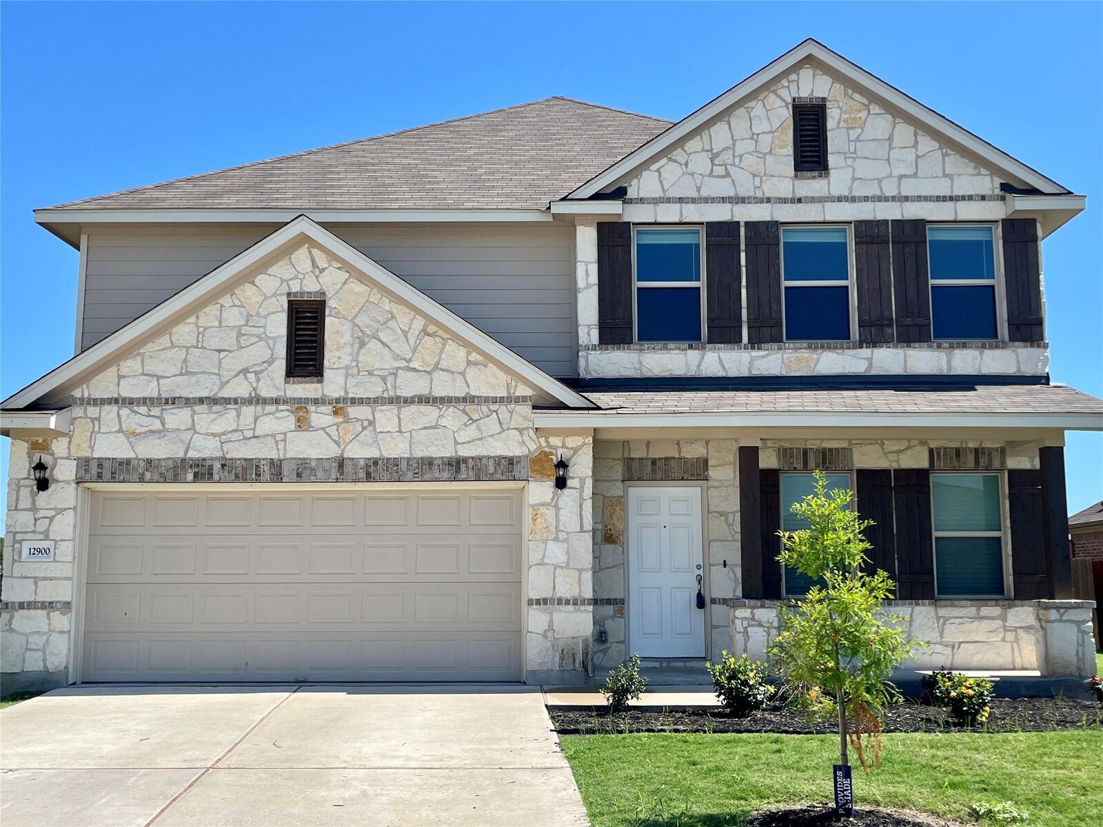 Property Photo:  12900 Cerro Castellan Trace  TX 78653 