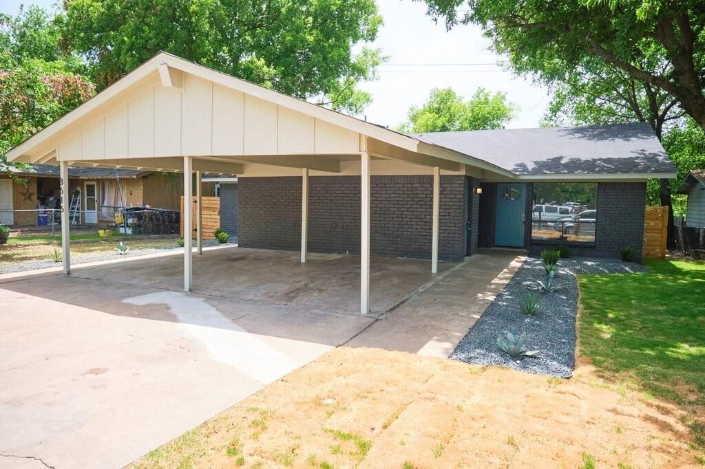 Property Photo: 8616 Fireside Drive B TX 78757