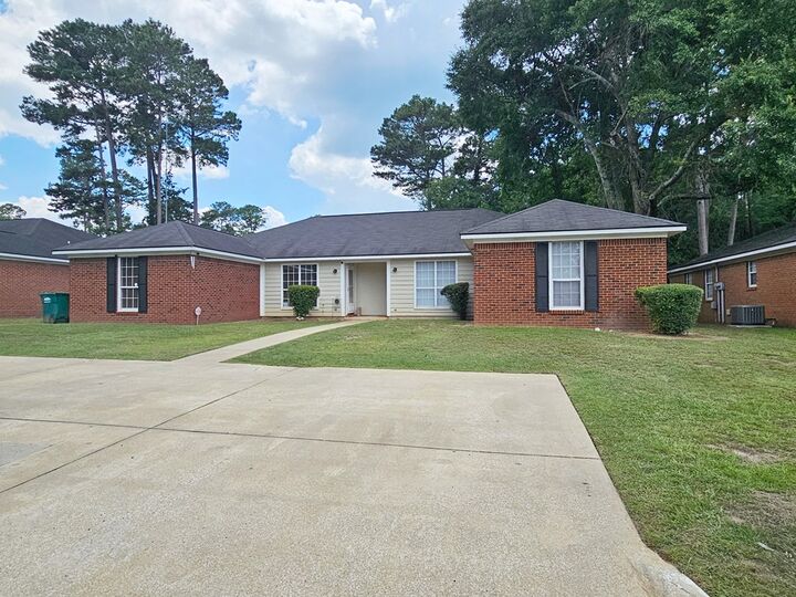 Property Photo:  1615 Whisperwood St  GA 31721 