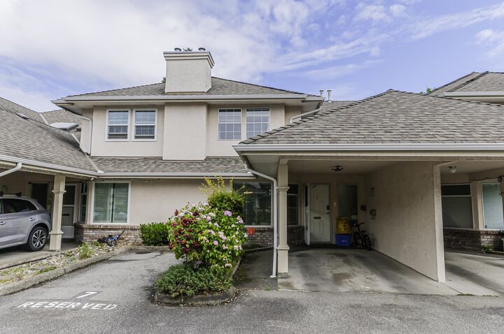 5651 Lackner Crescent 7 — photo 1