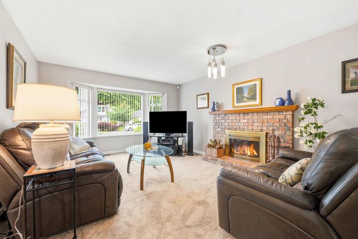 Property Photo: 15429 95 Avenue BC V3R 9E4