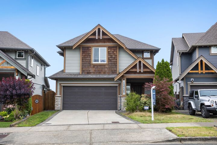 13735 230A Street — photo 1