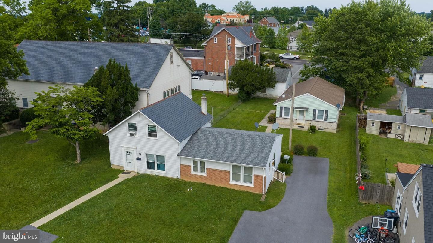 Property Photo: 19 & 23 Nursery Lane PA 17603