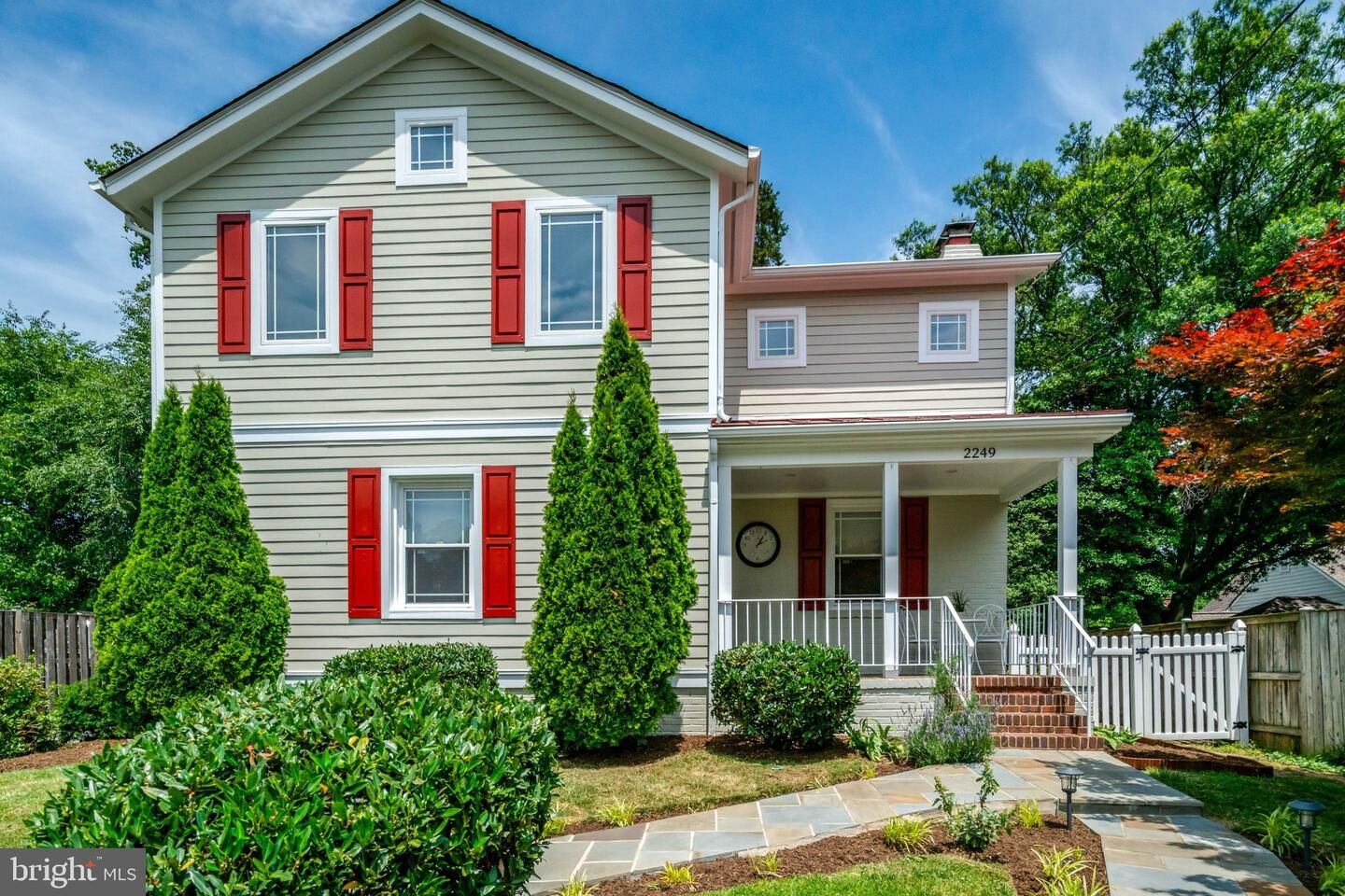 Property Photo: 2249 N Wakefield Street N VA 22207