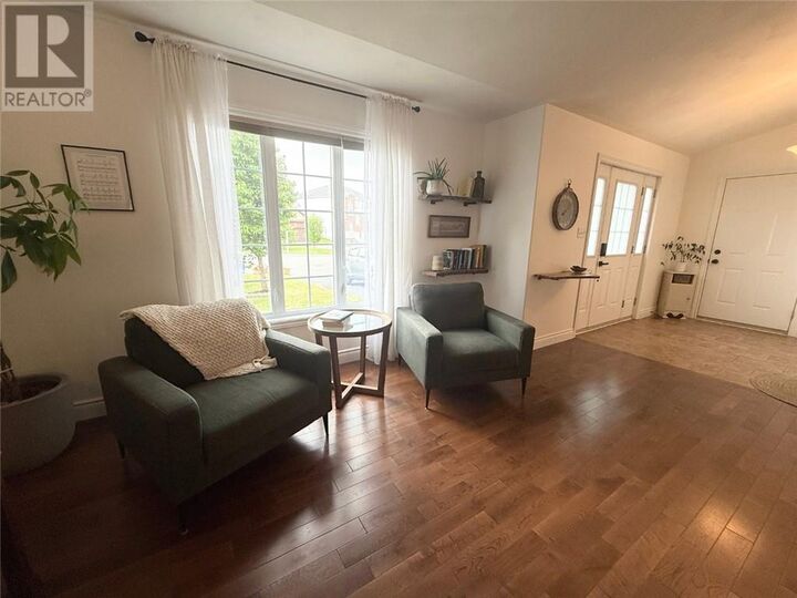 Photo de la propriété: 49 Equinox ON P3B 0B6