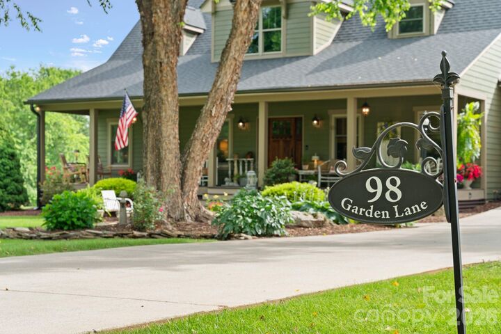 Property Photo: 98 Garden Lane NC 28716
