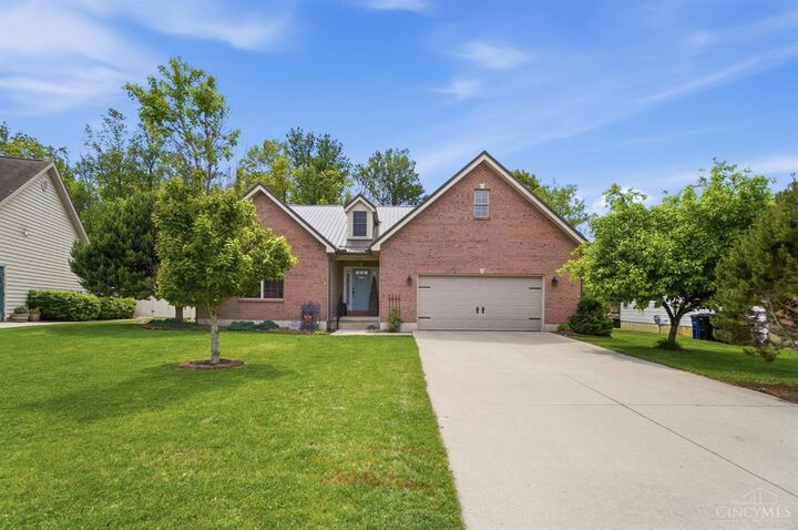 Property Photo:  1503 Meadow Ridge Circle  OH 45177 