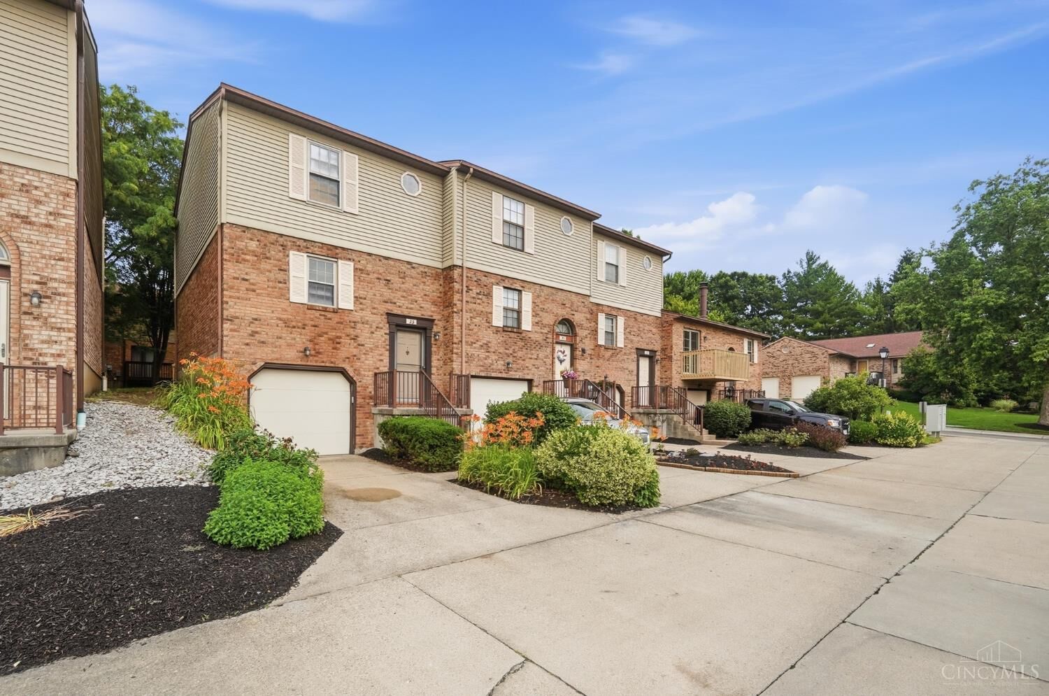 Property Photo:  33 Doe Court  OH 45014 