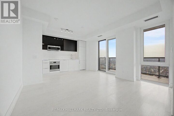 Property Photo:  308 Jarvis Street 3011  ON M5B 0E3 