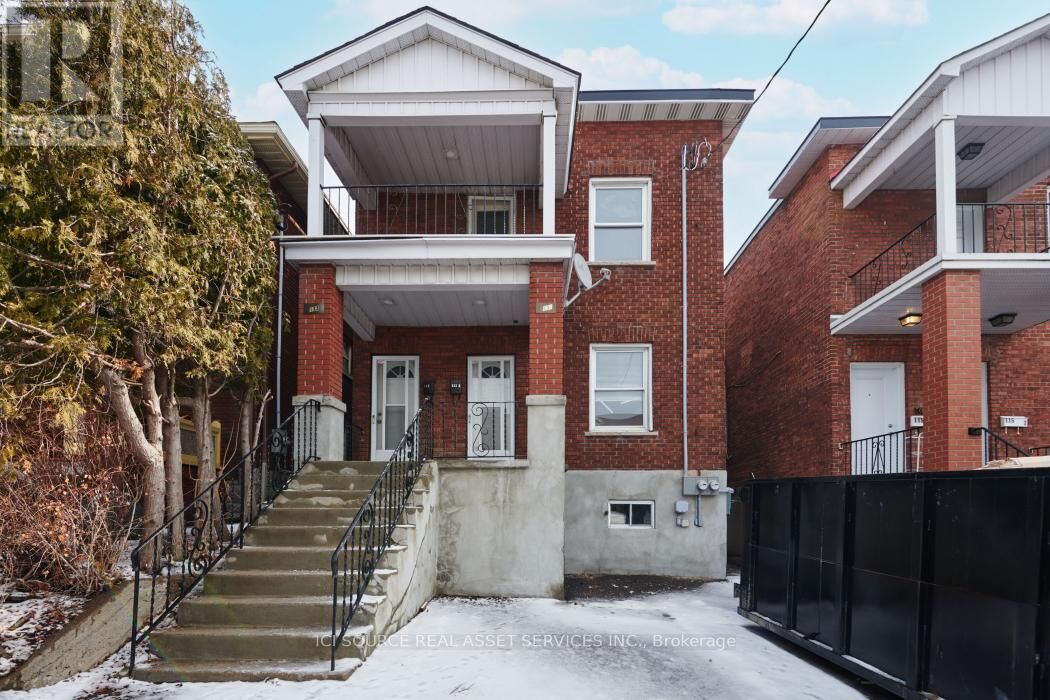 Property Photo:  113 Fairmont Avenue  ON K1Y 1X7 