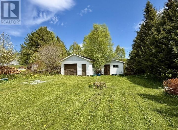 Property Photo:  4 Sixth Avenue  NL A8A 2B5 