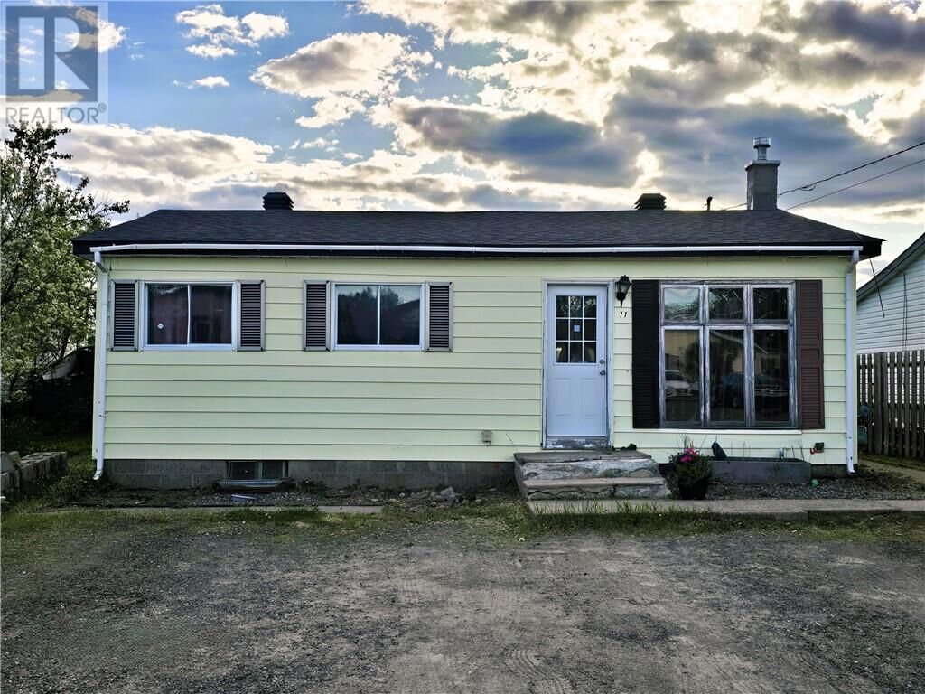 Property Photo: 11 Frank Street ON P0M 1H0