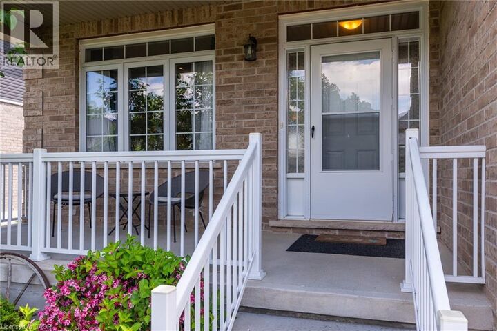 Property Photo: 52 Peterson Street ON K8V 5P8
