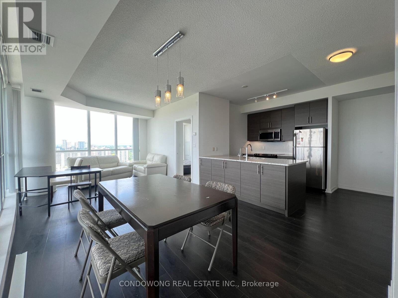 Property Photo: 70 Forest Manor Road 1808 ON M2J 0A9