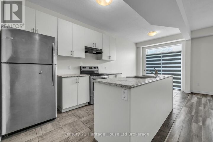 Property Photo: 194 Links Crescent ON N4T 0L9