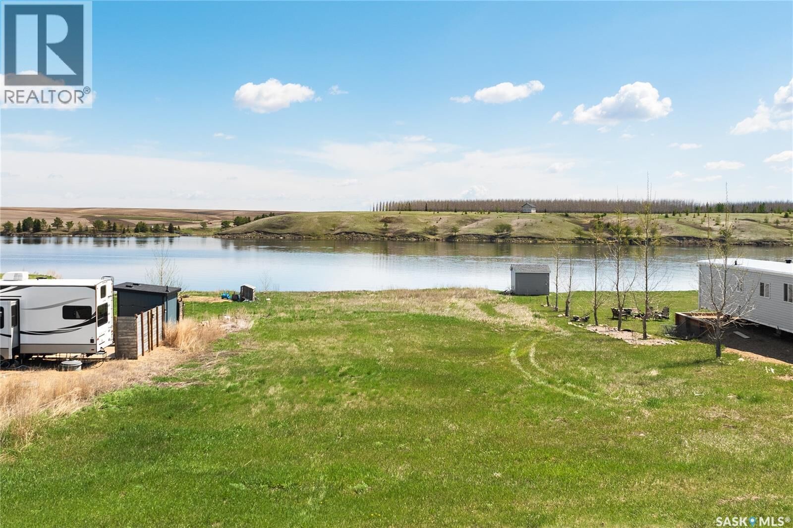 Property Photo:  48 Shady Pine Drive  SK S0G 0V0 