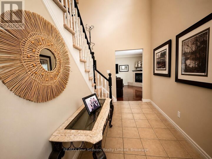 Property Photo:  59 Highlands Crescent  ON L9Y 5H3 