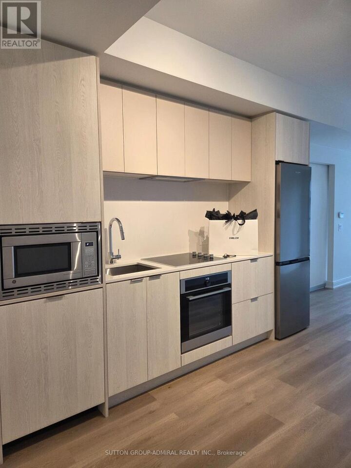 Property Photo:  3009 Novar Road 426  ON L5B 1H7 