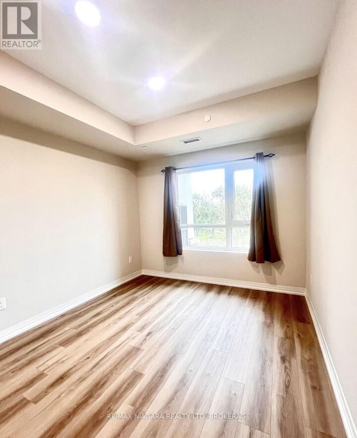 Property Photo: 50 Herrick Avenue 232 ON L2P 2S4
