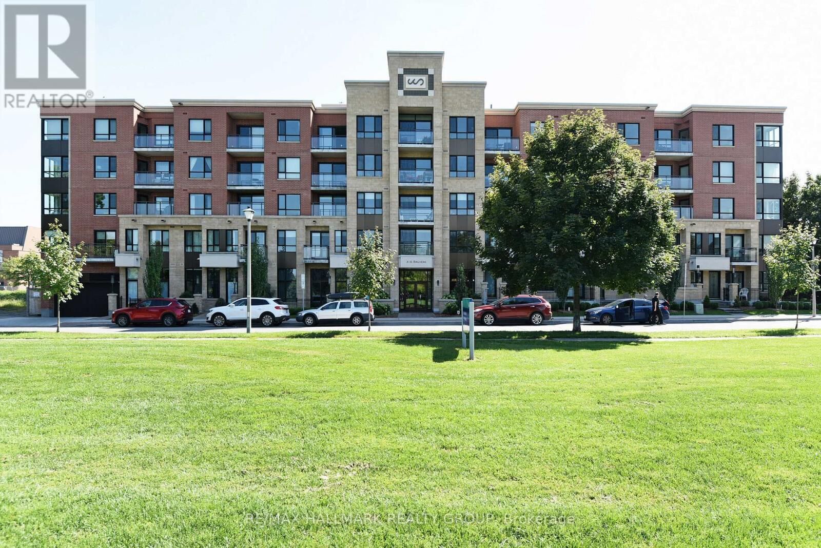 Property Photo: 316 Bruyere Street 311 ON K1N 0C3