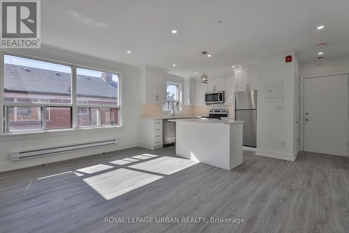 Property Photo:  2841 Keele Street 7  ON M3M 2G7 