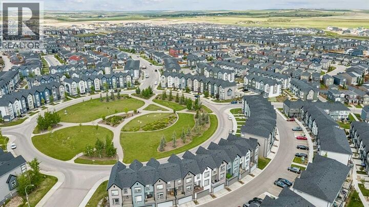 Property Photo: 54 Evanscrest Manor Northwest AB T3P 2A3