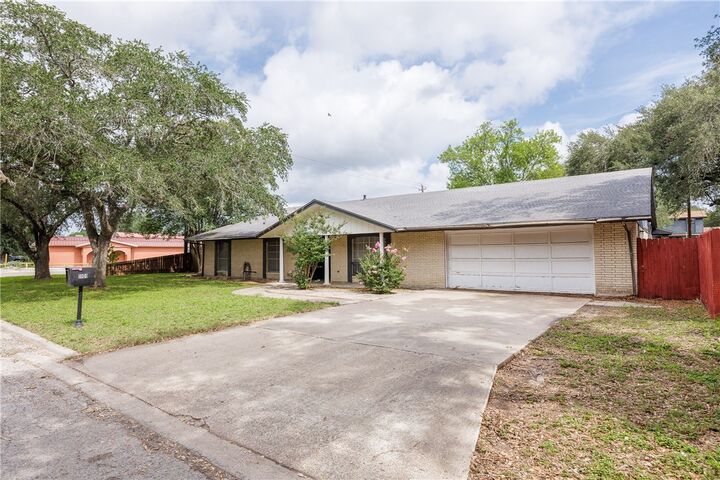 Property Photo: 1101 Jefferson Street TX 78332