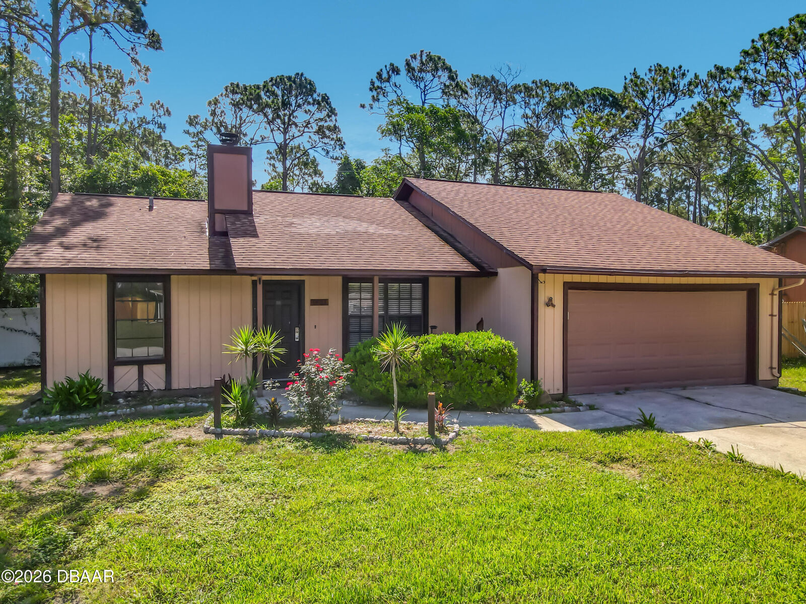 Property Photo: 1433 Tommy Hitchcock Avenue FL 32124