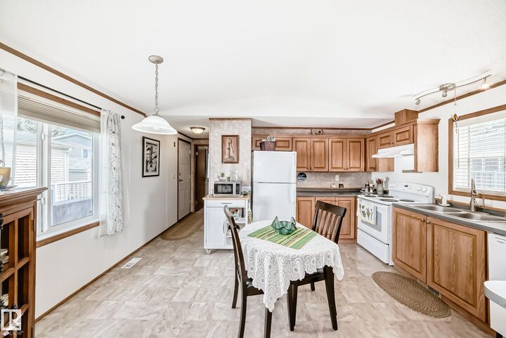 Property Photo: 53222 Range Road 272 1556 AB T7X 4M4