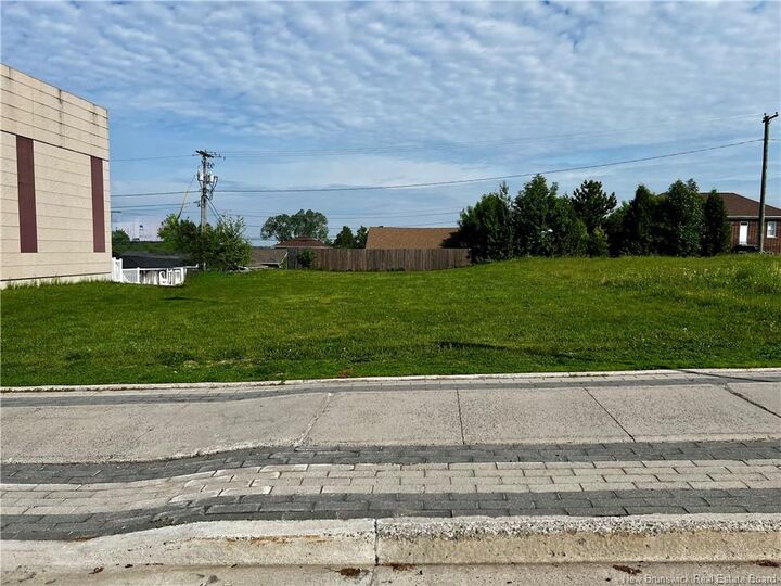 Property Photo:  326 Broadway Boulevard  NB E3Z 2K4 