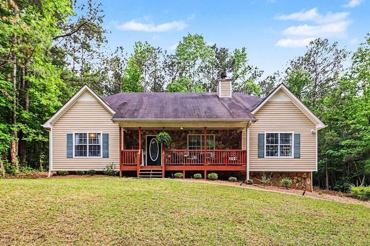 Property Photo: 795 Woodruff Road GA 30116
