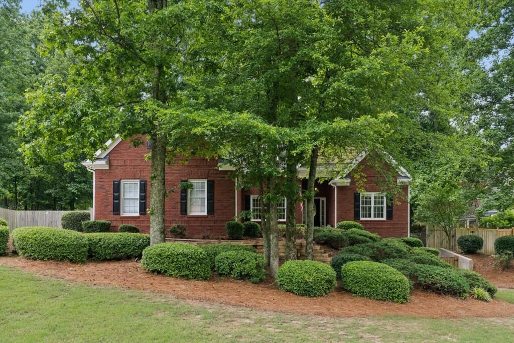 Property Photo: 3699 Morgans Ridge Court GA 30519