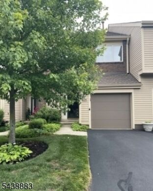 Property Photo:  124 Hempstead Ct  NJ 07940 